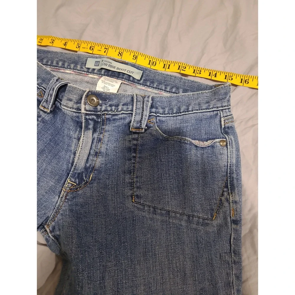 Vtg. GAP Low Rise Boot Cut Women SZ‎ 8L med wash stretch jean casual Y2K with